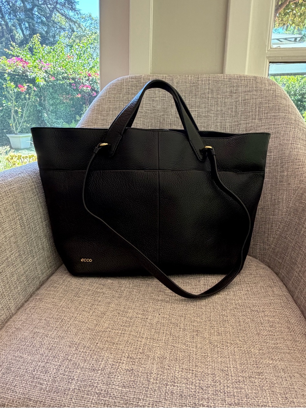 ECCO Black Genuine Pebbled Leather Large Tote Bag